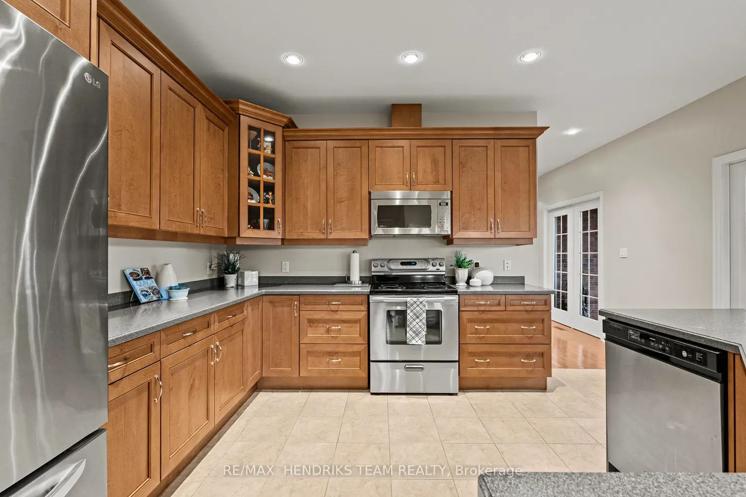5045 Michener Road photo 5