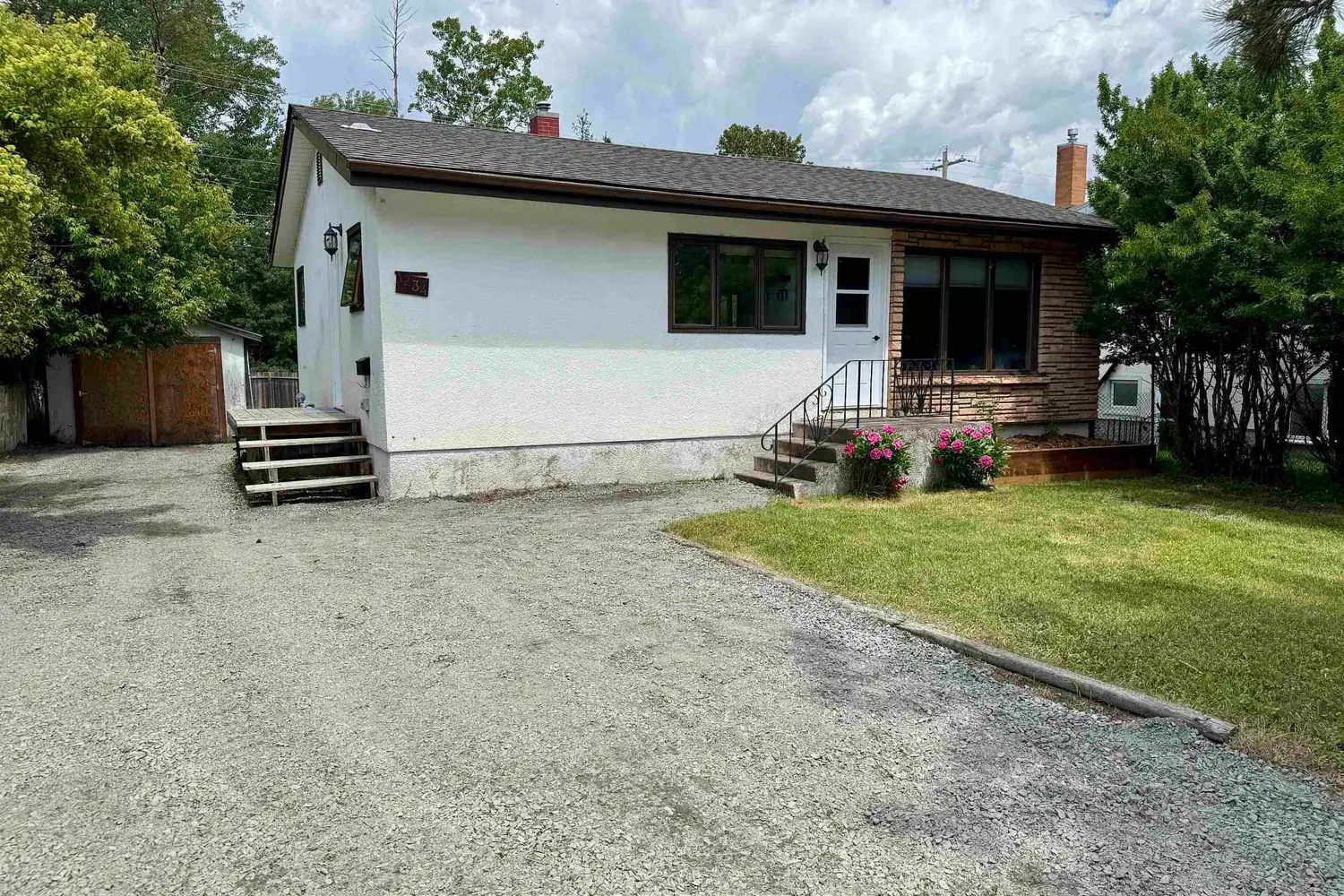 1234 Heenan Place photo 2