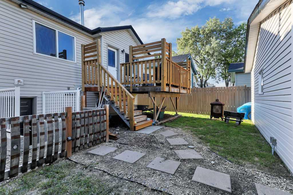 23 Jacobs Close, Red Deer, AB, T4P 4C8 photo 4