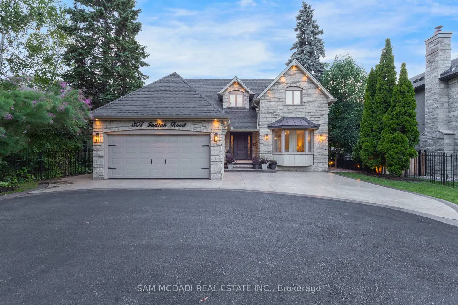 807 Indian Road photo 2