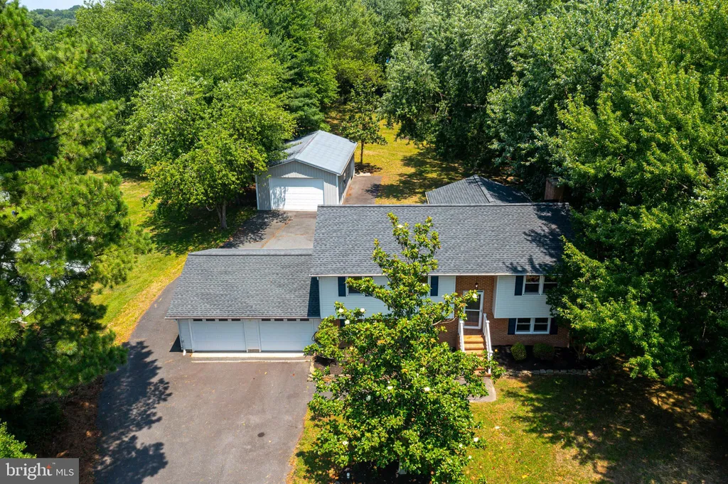 114 Cedar Road, Chester, MD 21619