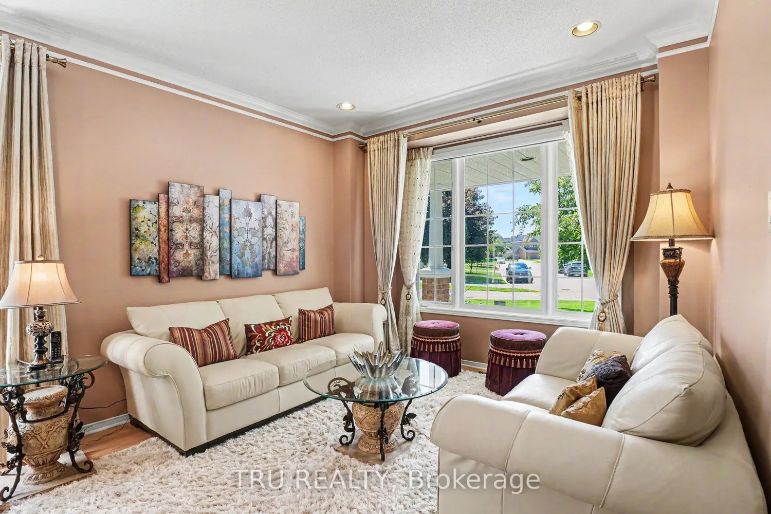 40 Cimarron Crescent photo 2