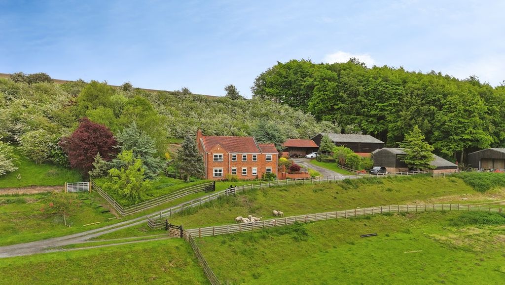 4 bed detached house for saleBurgate, North Newbald, York YO43