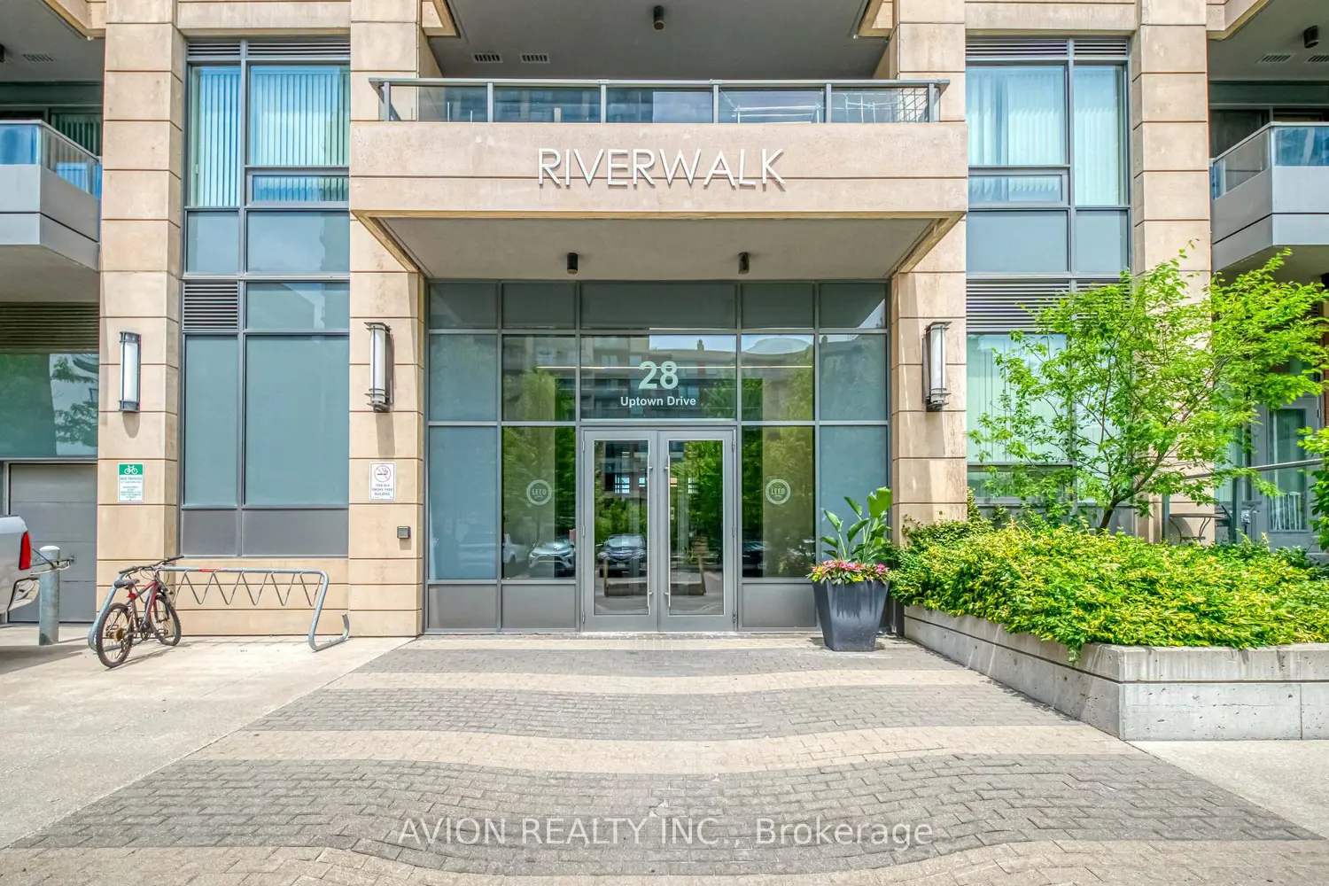 28 Uptown Drive 217 photo 2