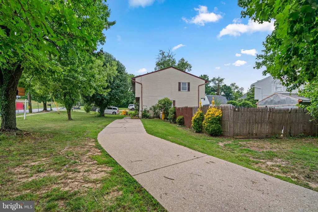 700 Camp Meade Road, Linthicum Heights, MD 21090