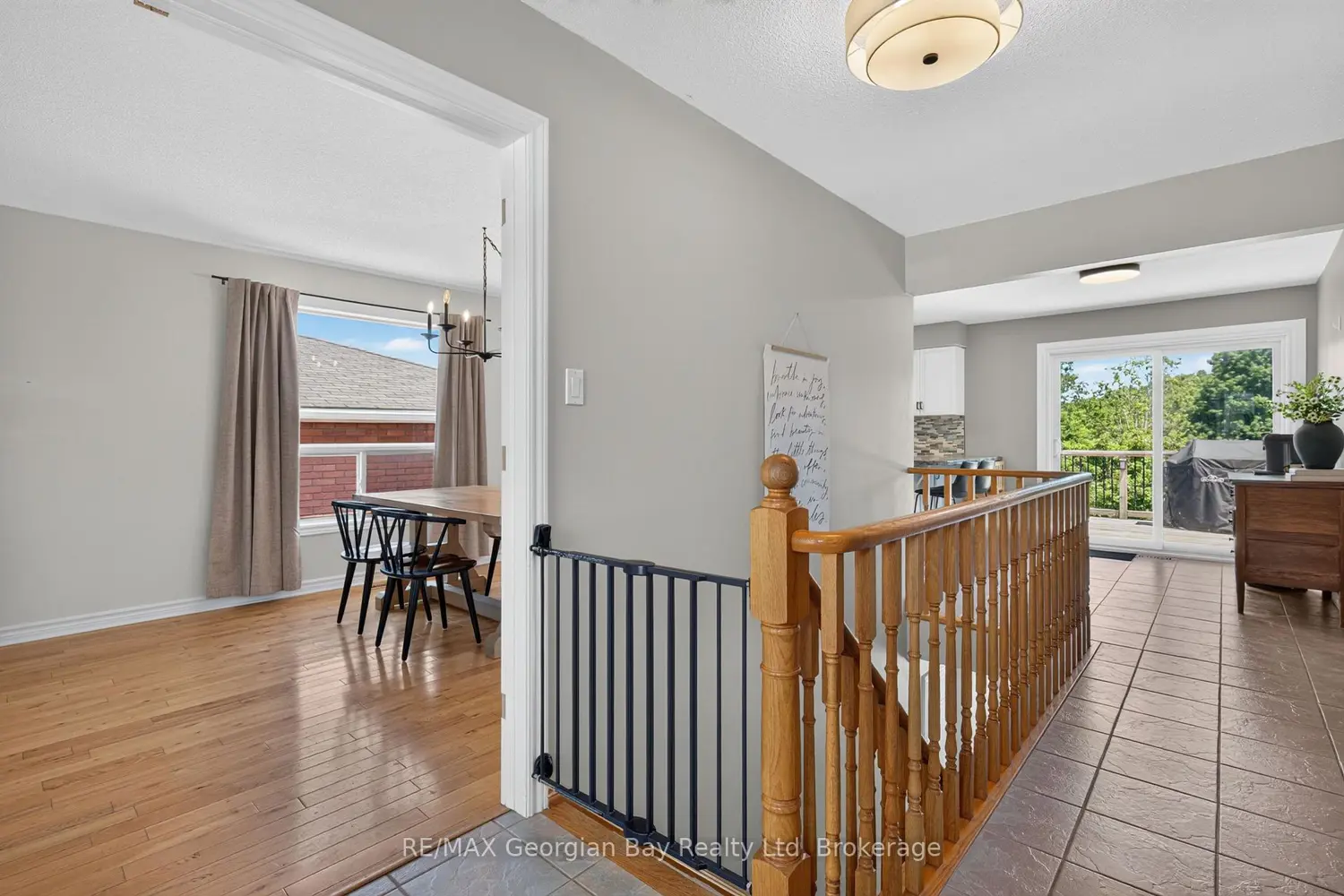 1005 Dina Crescent