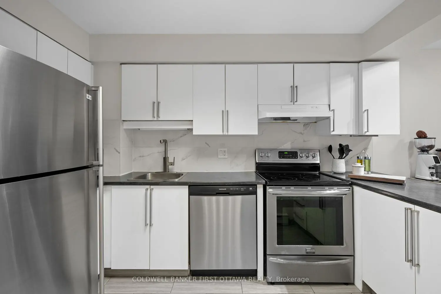 386 Briston Private photo 4