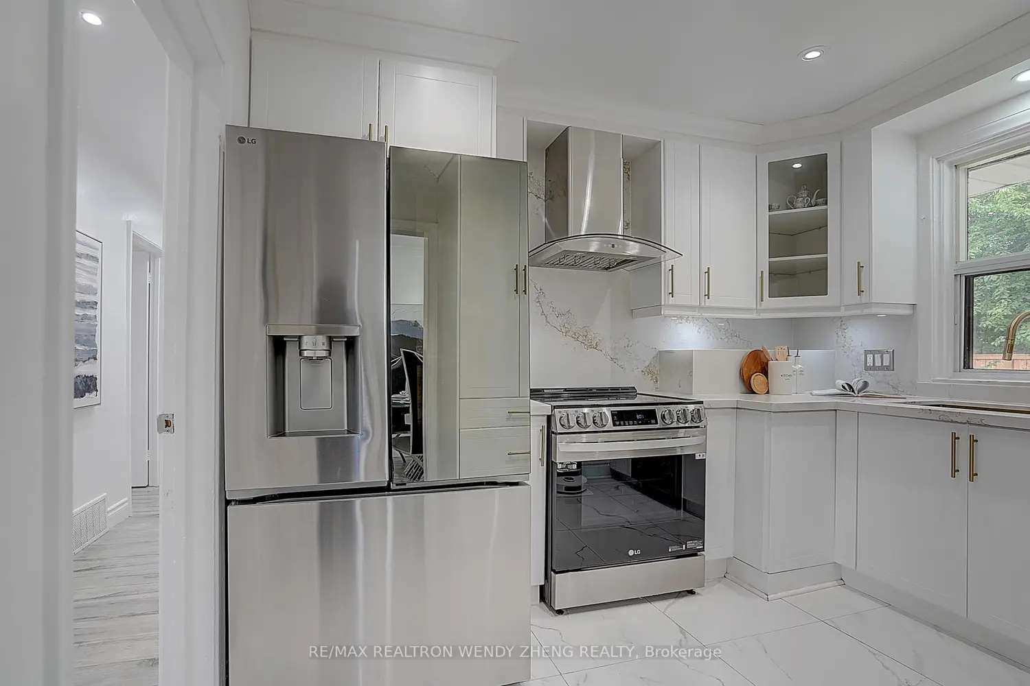 18 Courton Drive photo 4