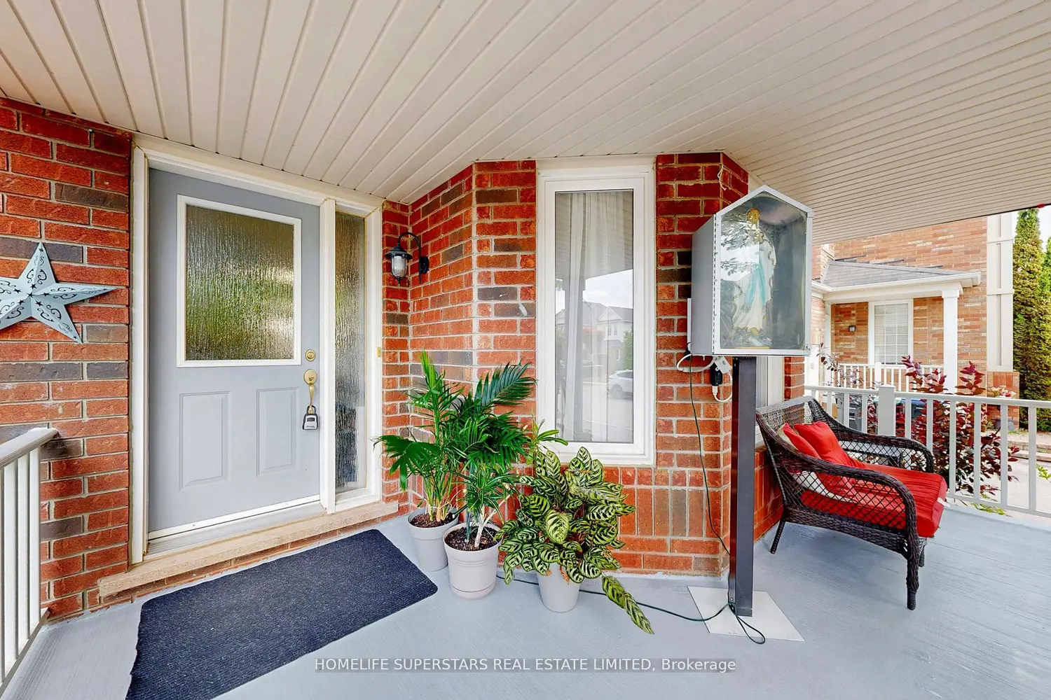 68 Nunn Crescent photo 2