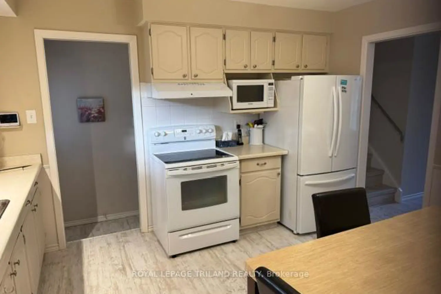85 Mctaggart Crescent photo 4