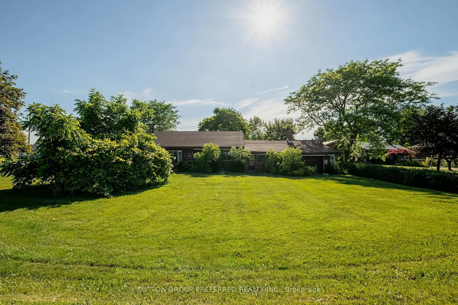 5085 Wellington Road photo 2