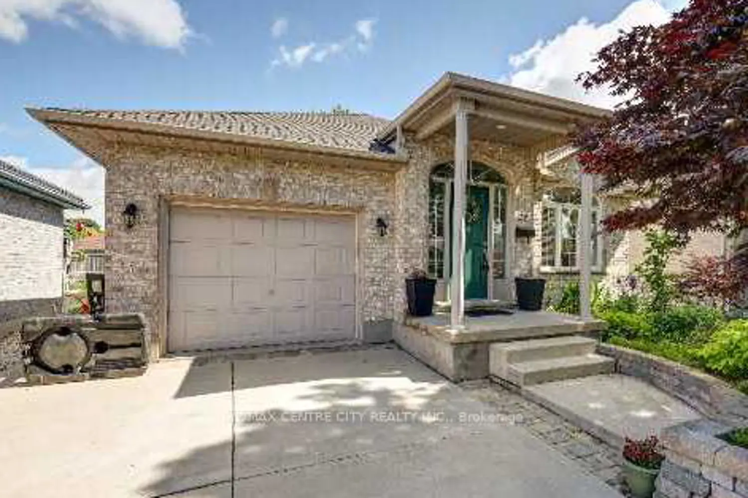 24 Schreyer Drive photo 2