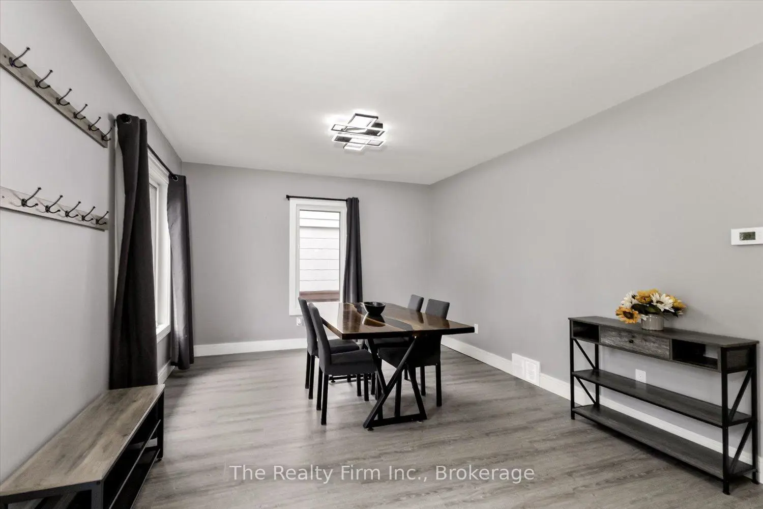 374 West Gore Street photo 4