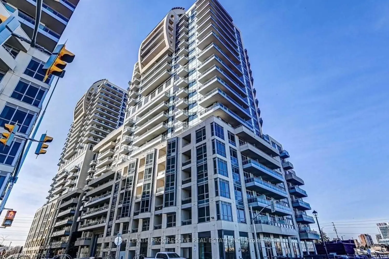 9205 Yonge Street 1211