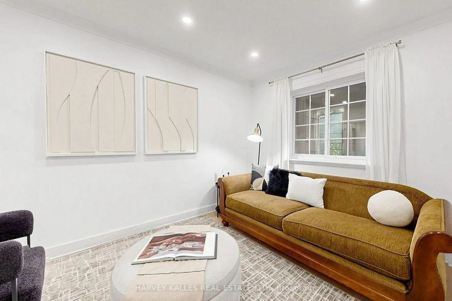 108 Caledonia Road photo 2