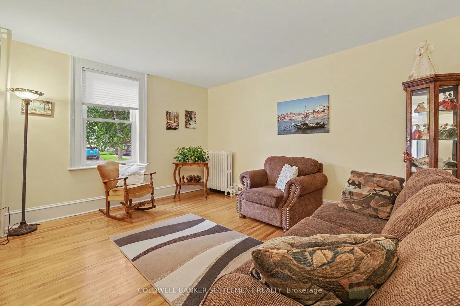 101 Drummond Street photo 2