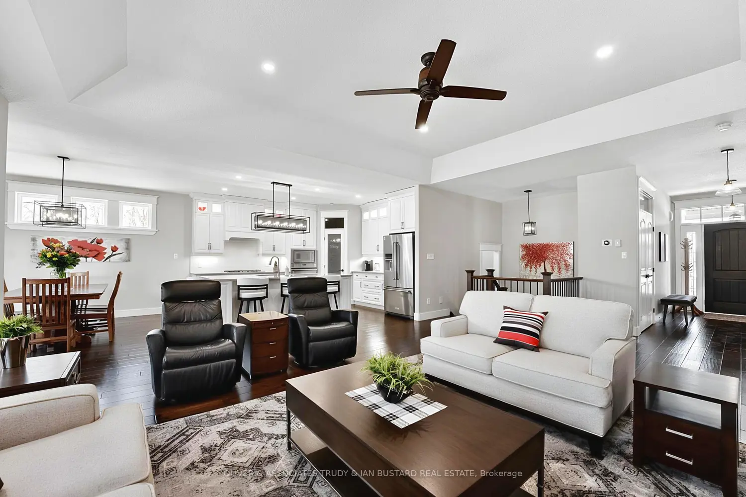 46 Erin Place photo 5
