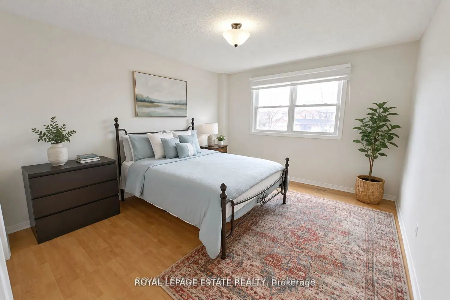 130 William Stephenson Drive photo 4