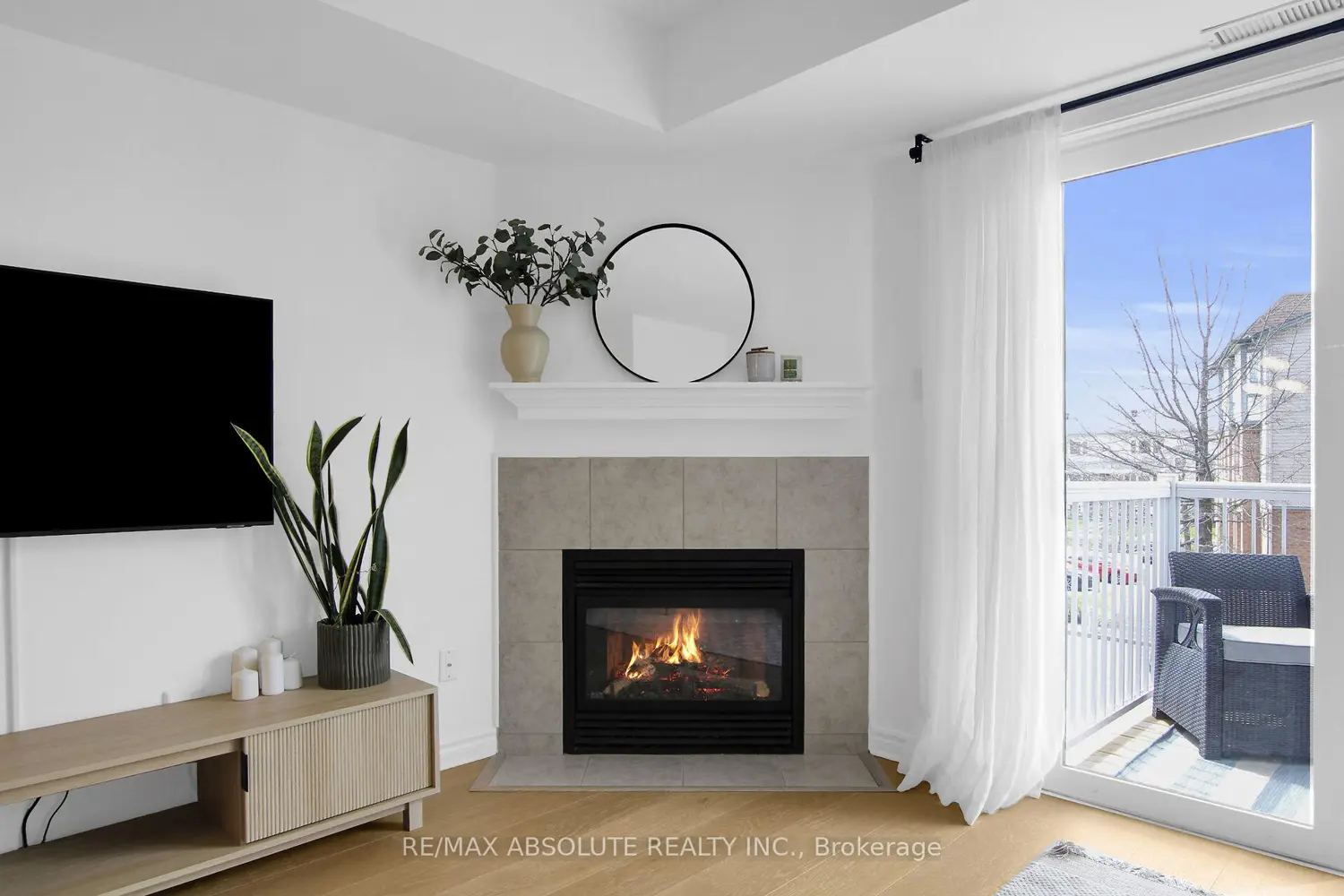 1350 Guthrie Street photo 2