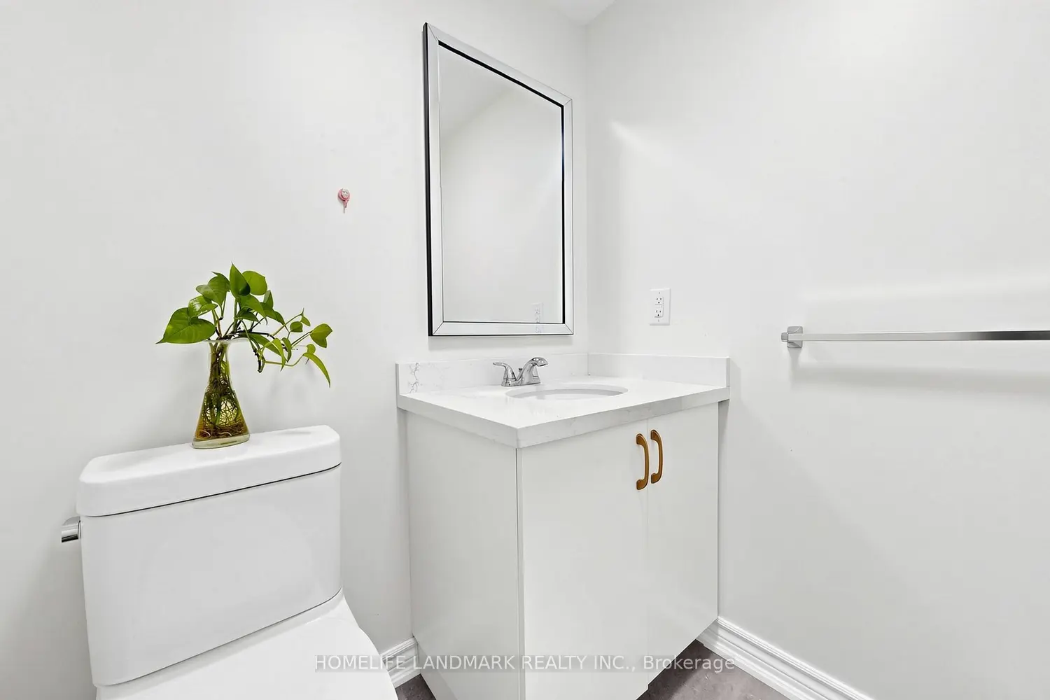 4798 16Th Avenue photo 2