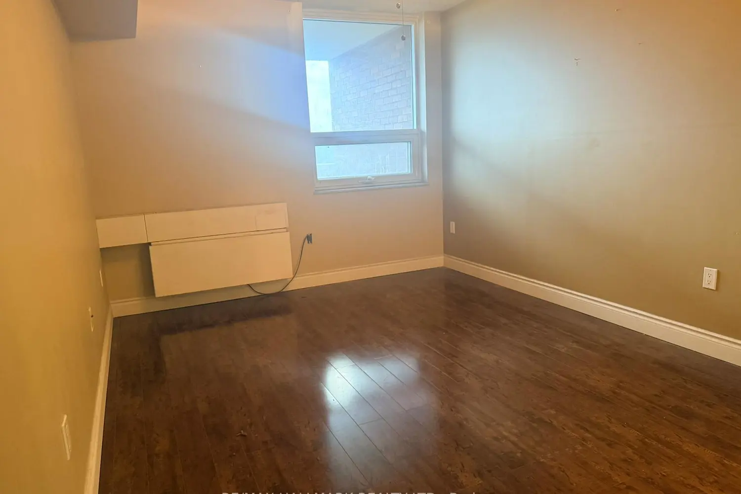 121 Ling Road 1612 photo 4