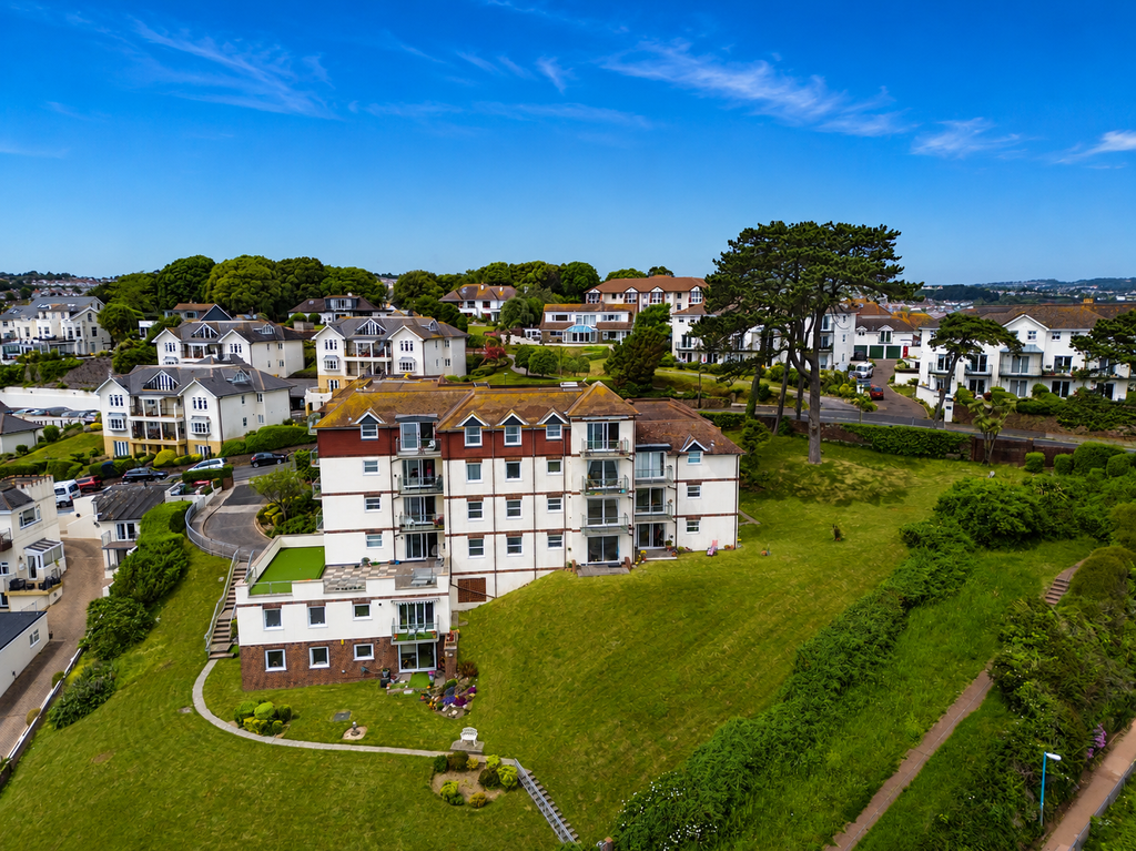 2 bed flat for saleAlta Vista Road, Roundham, Paignton TQ4