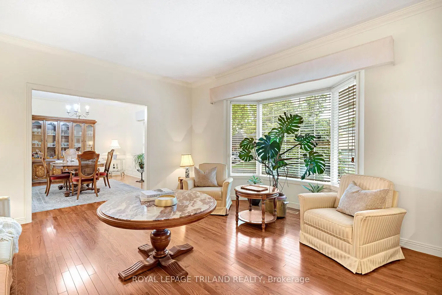 11 Tallwood Circle photo 3