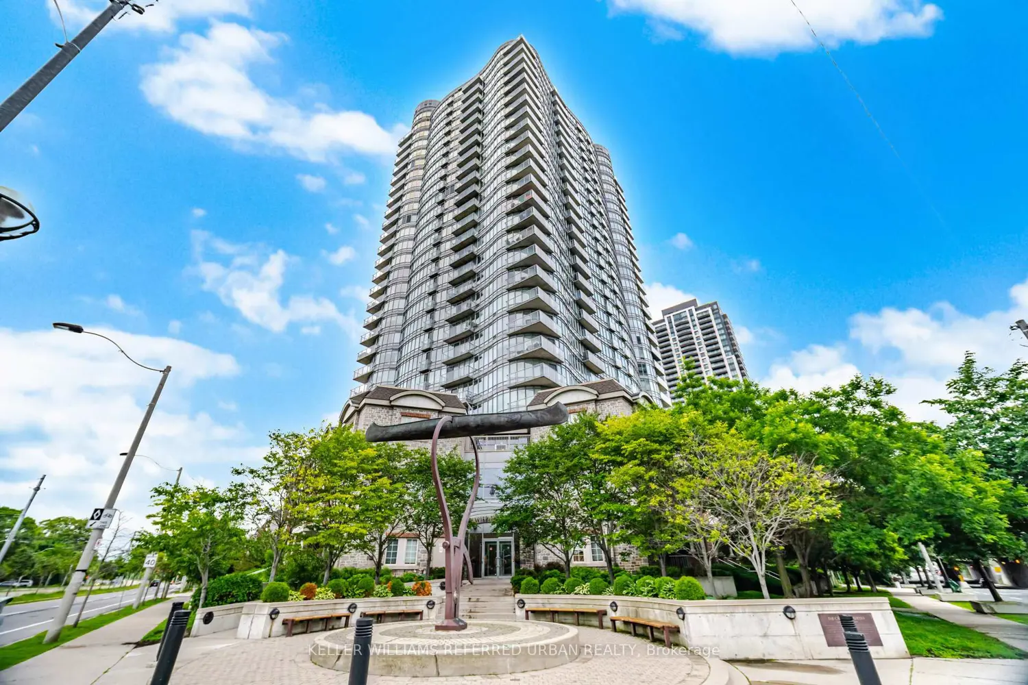 15 Windermere Avenue 601