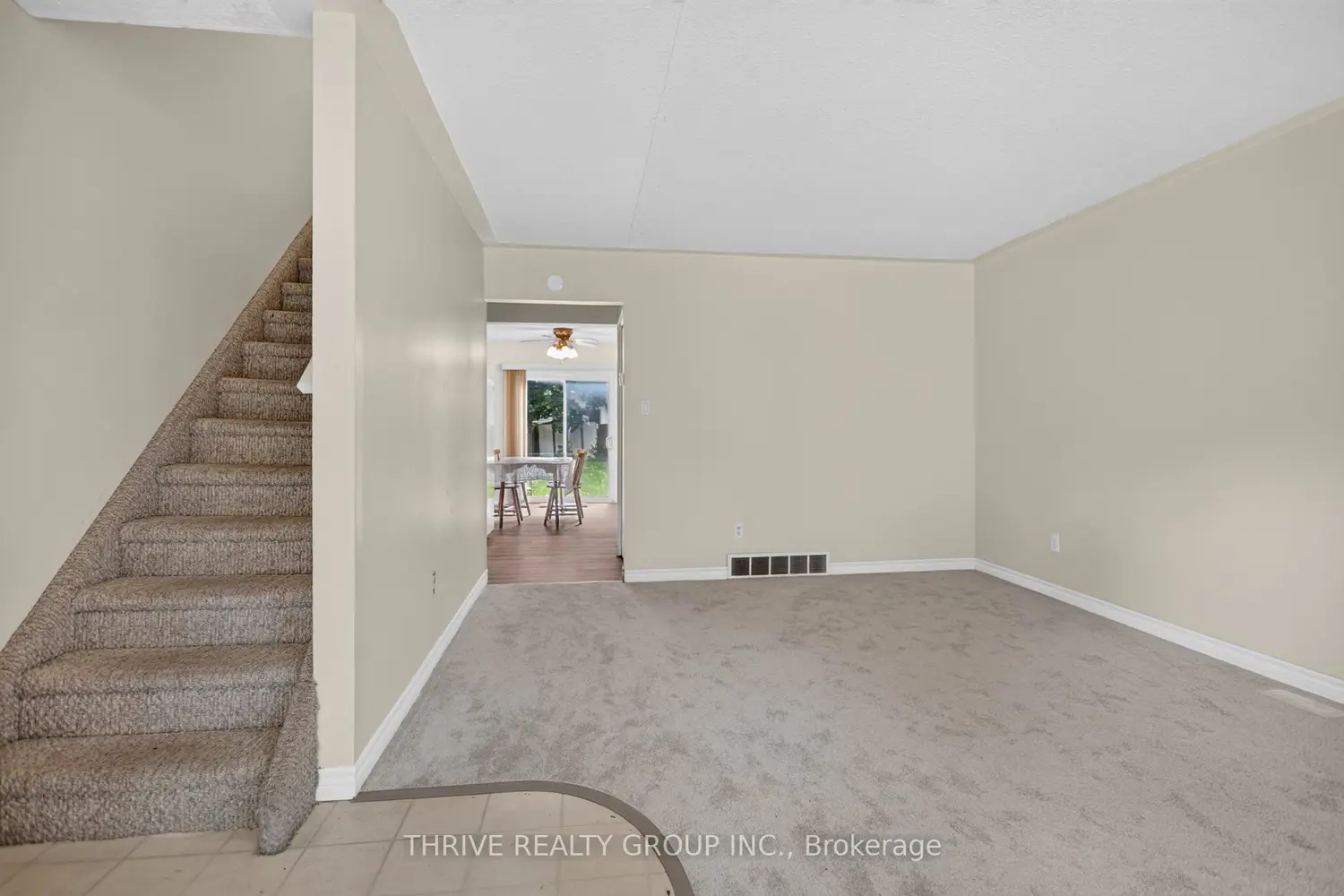 1762 Aldersbrook Road photo 2