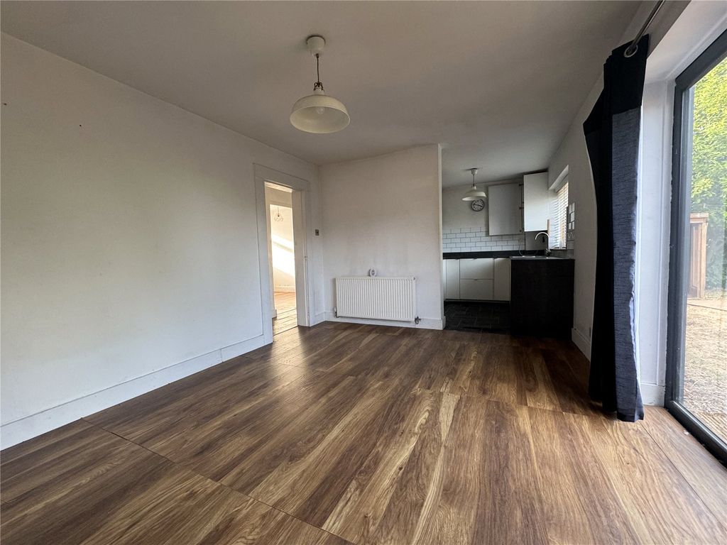2 bed maisonette for saleCopper Beech Close, Broughton, Chester, Flintshire CH4 photo 3