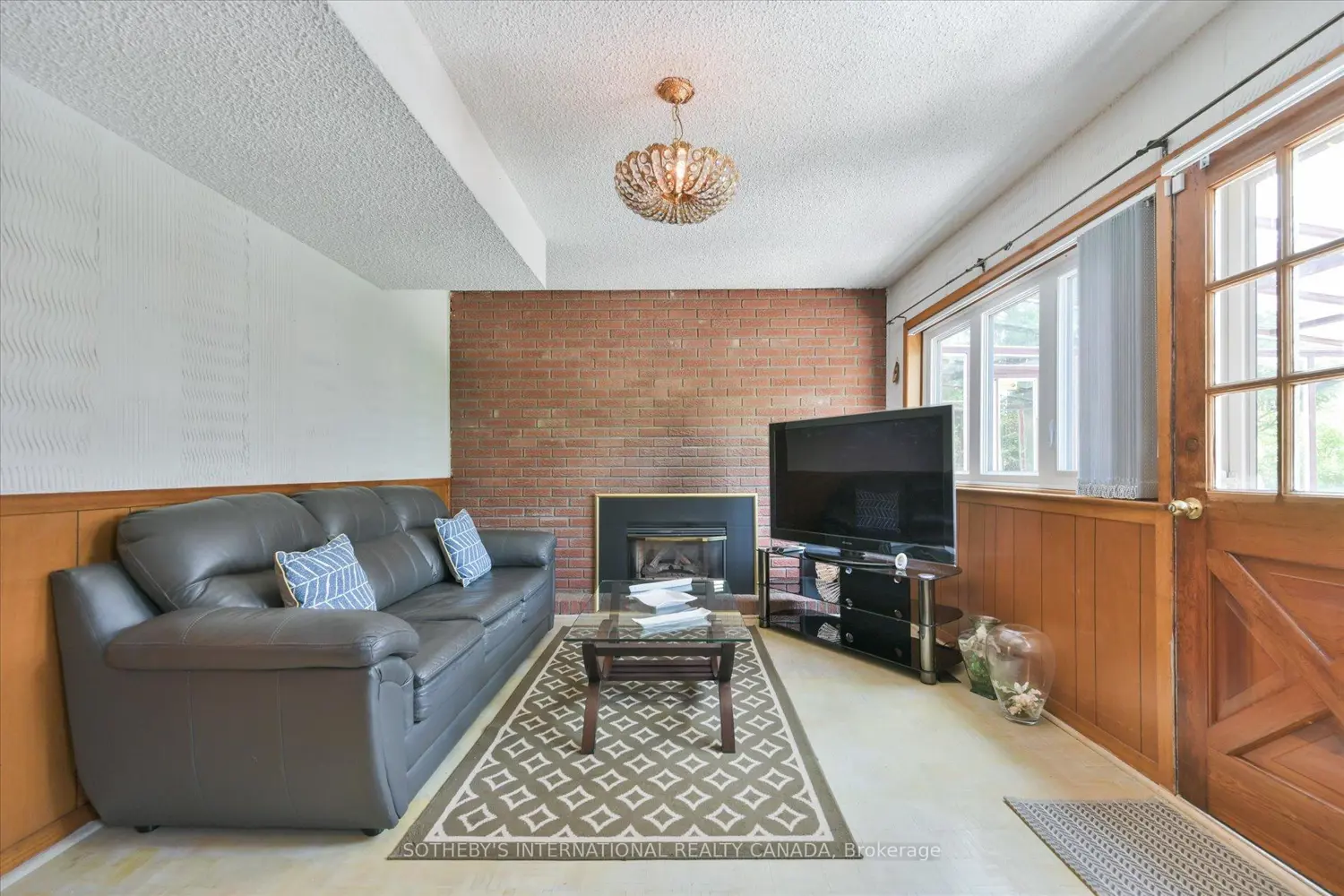 283 Derrydown Road photo 4