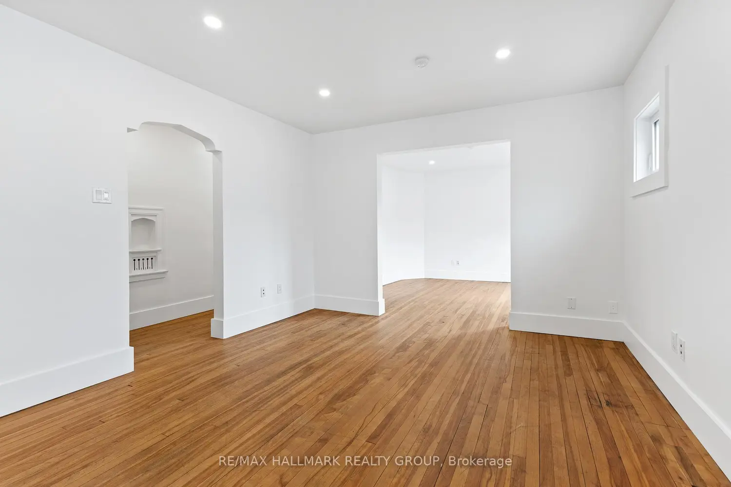455 Metcalfe Street photo 5