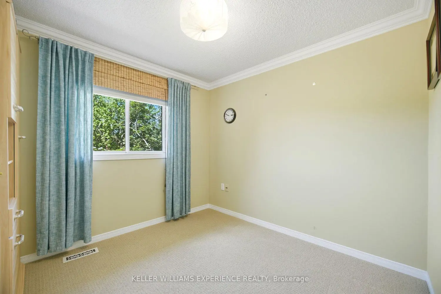 526 Leacock Drive photo 4
