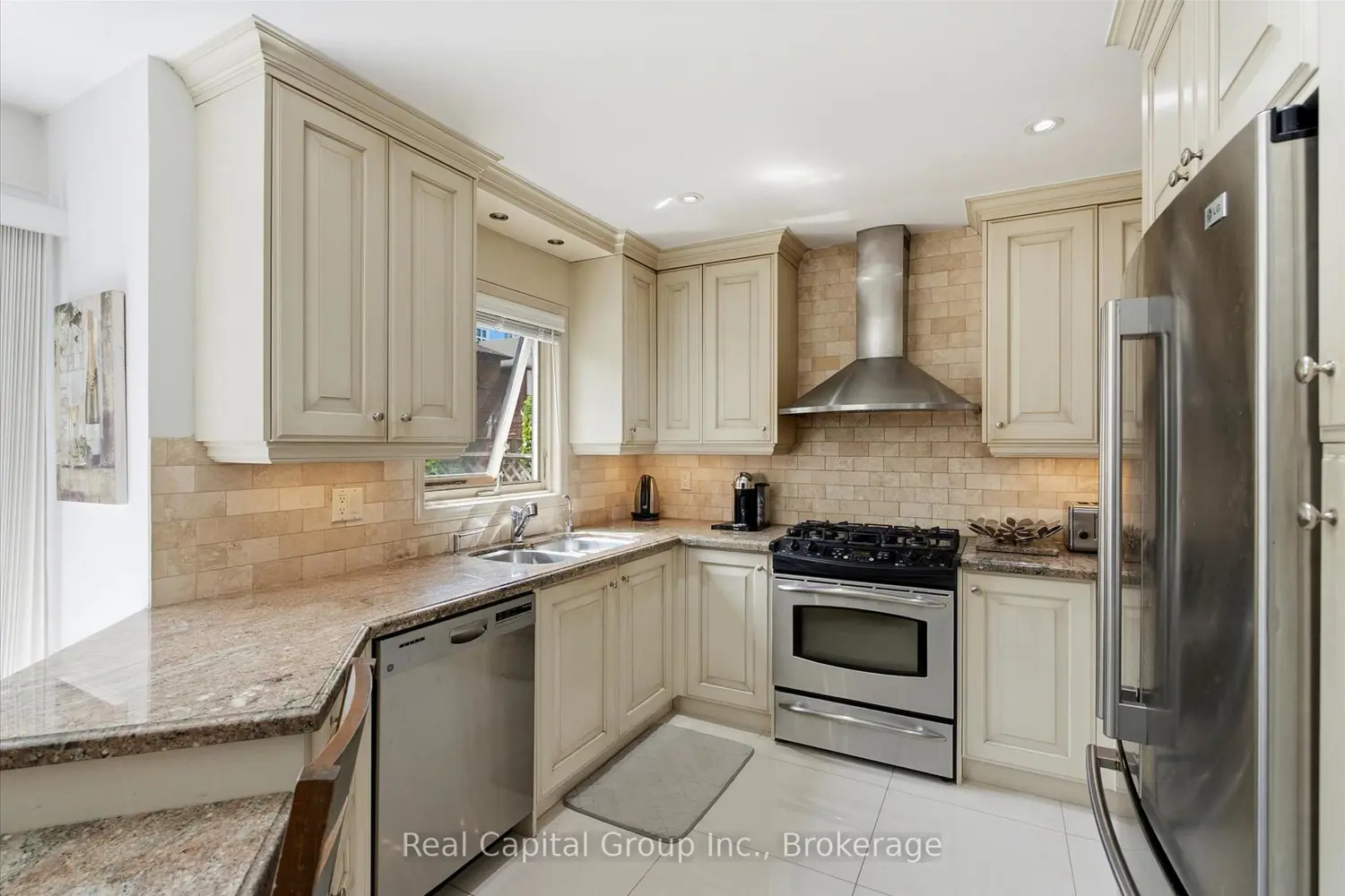 171 Rosedale Heights Drive photo 5