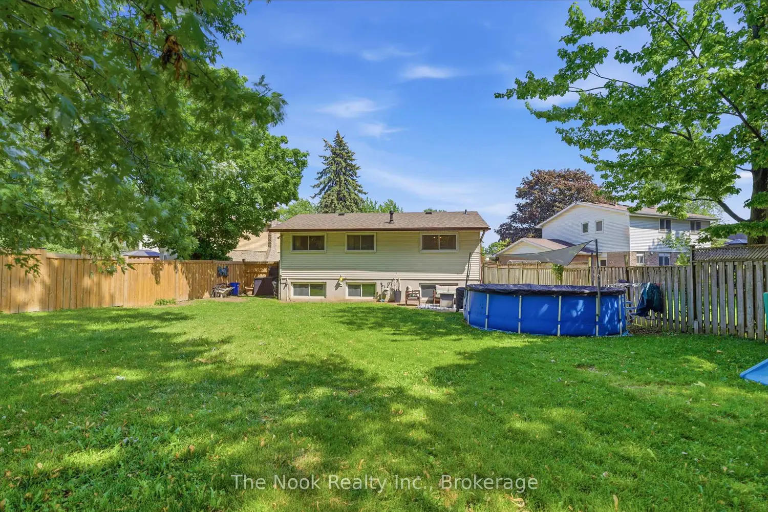 30 Deerpark Crescent photo 3