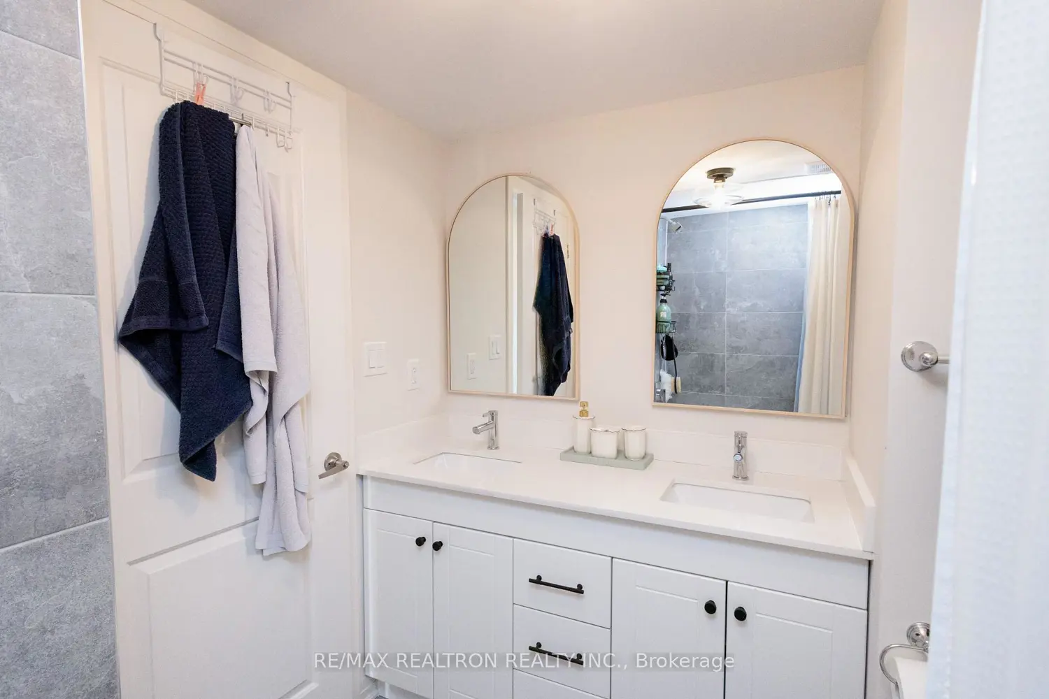 1623 Pleasure Valley Path photo 4