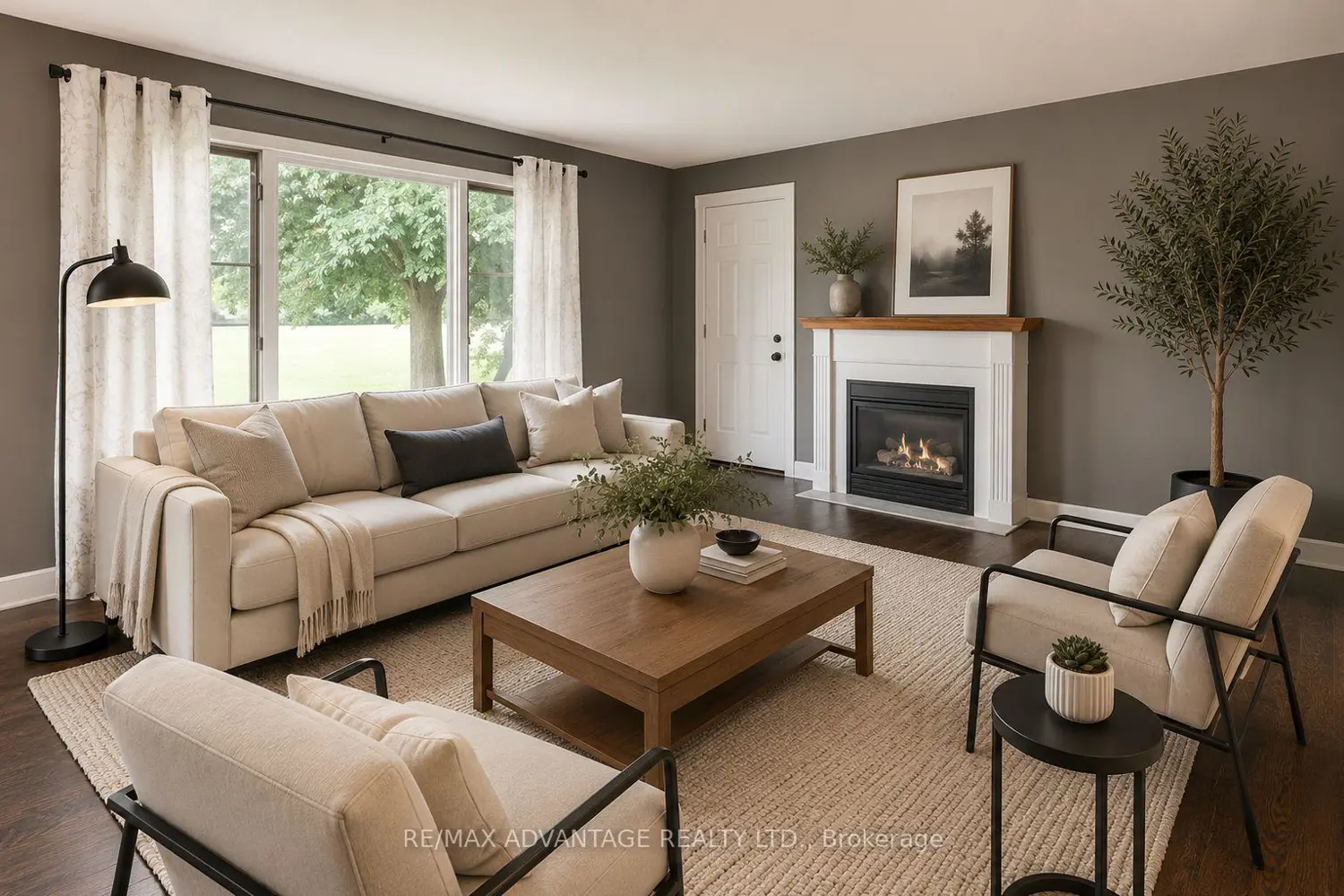25 Laurentian Drive photo 4