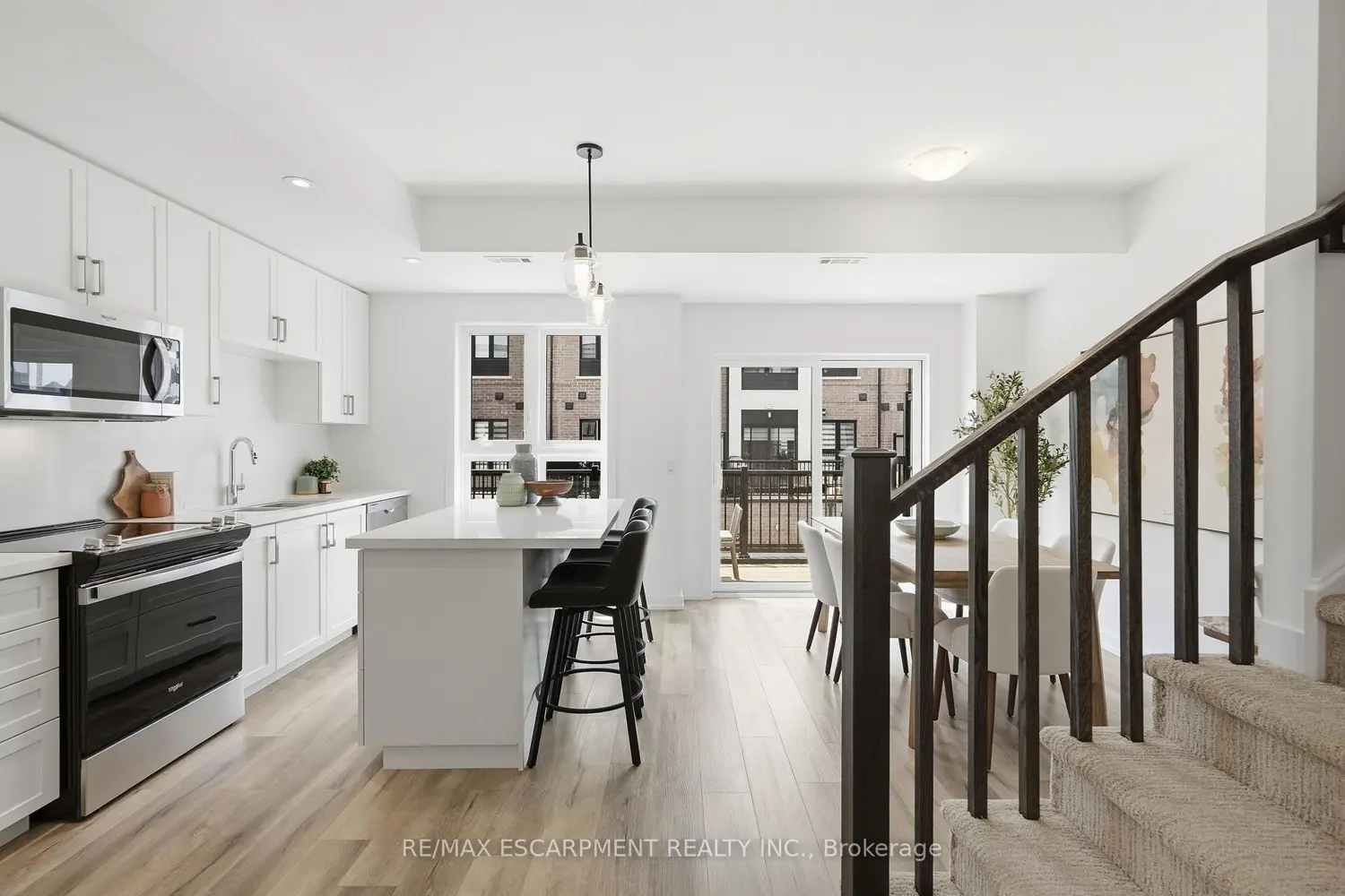 173 Burke Street photo 5