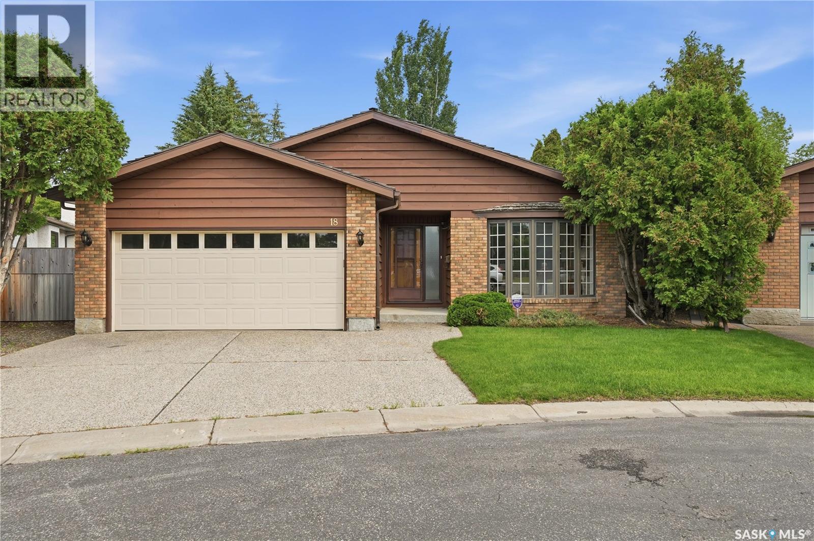18 Lakeview Place, Regina, SK, S4S7B5