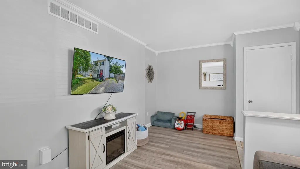 415 Fairmount Drive, Edgewater, MD 21037 photo 3