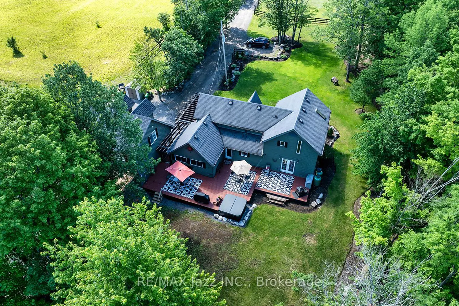 641 Enright Road photo 2