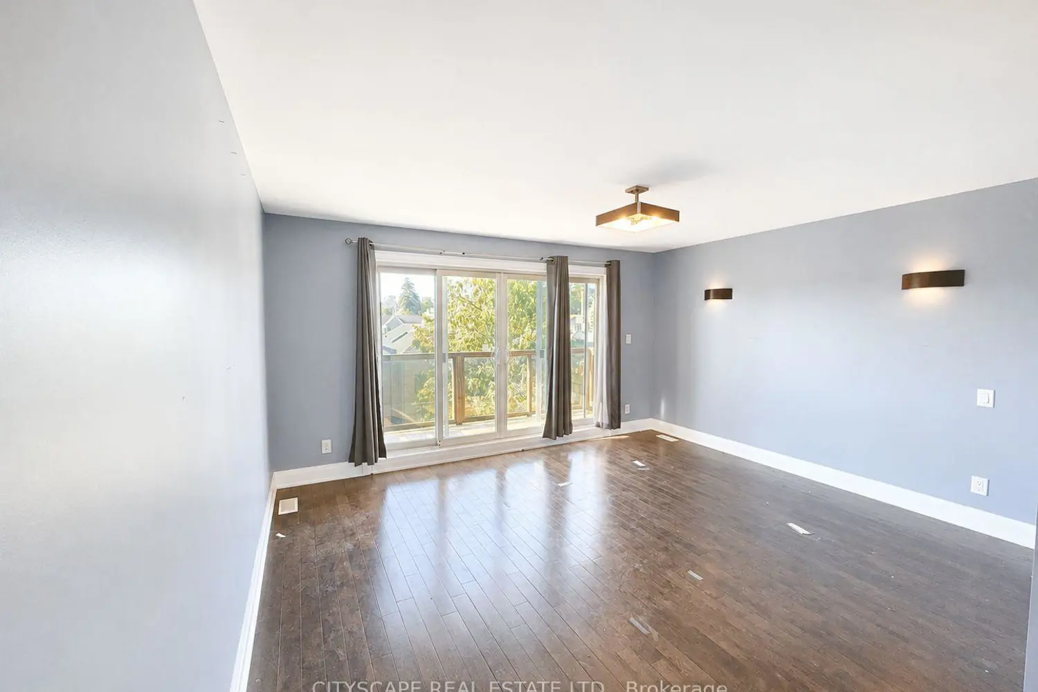 817 Cosburn Avenue photo 5