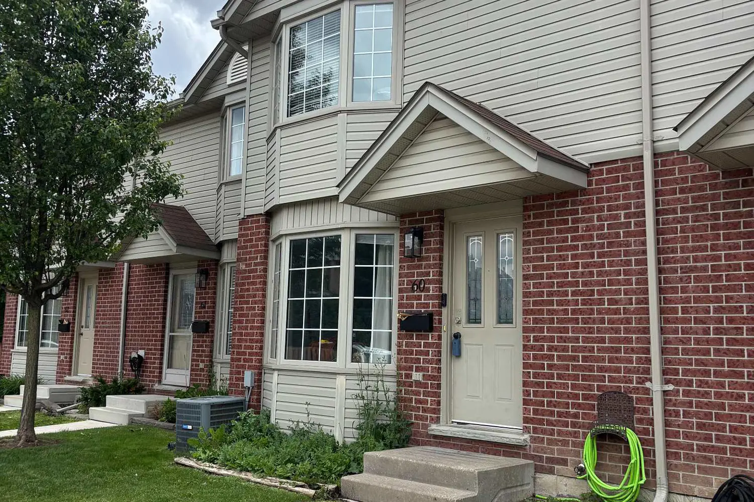 151 Martinet Avenue 60