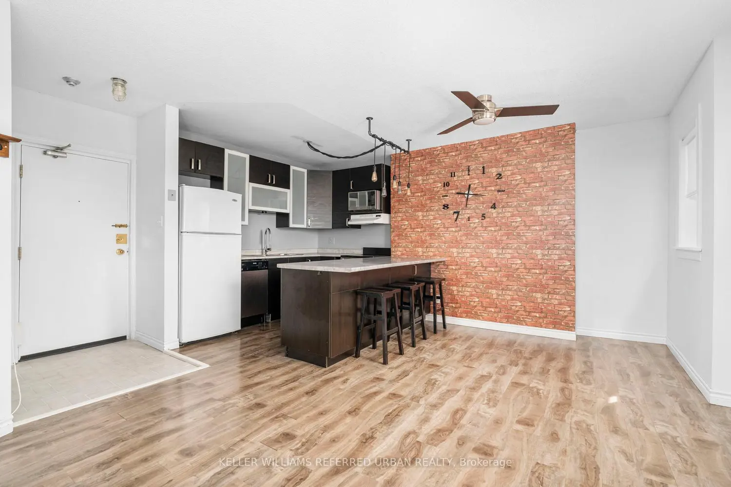 114 Vaughan Road 407