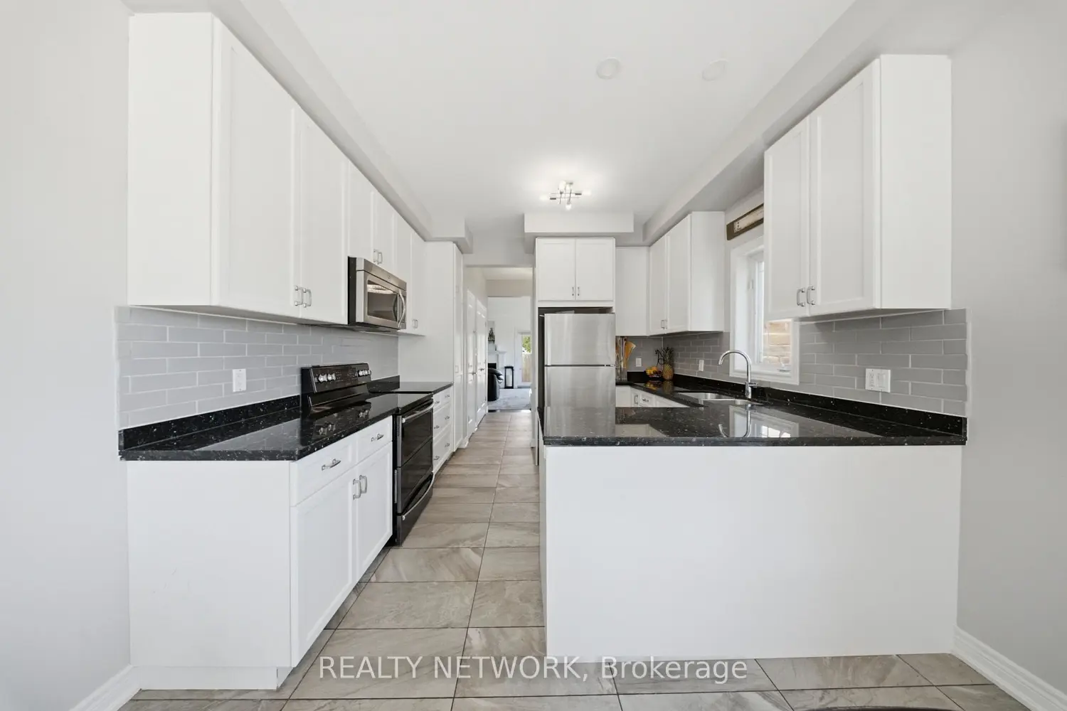 104 Sonoma Valley Crescent photo 5
