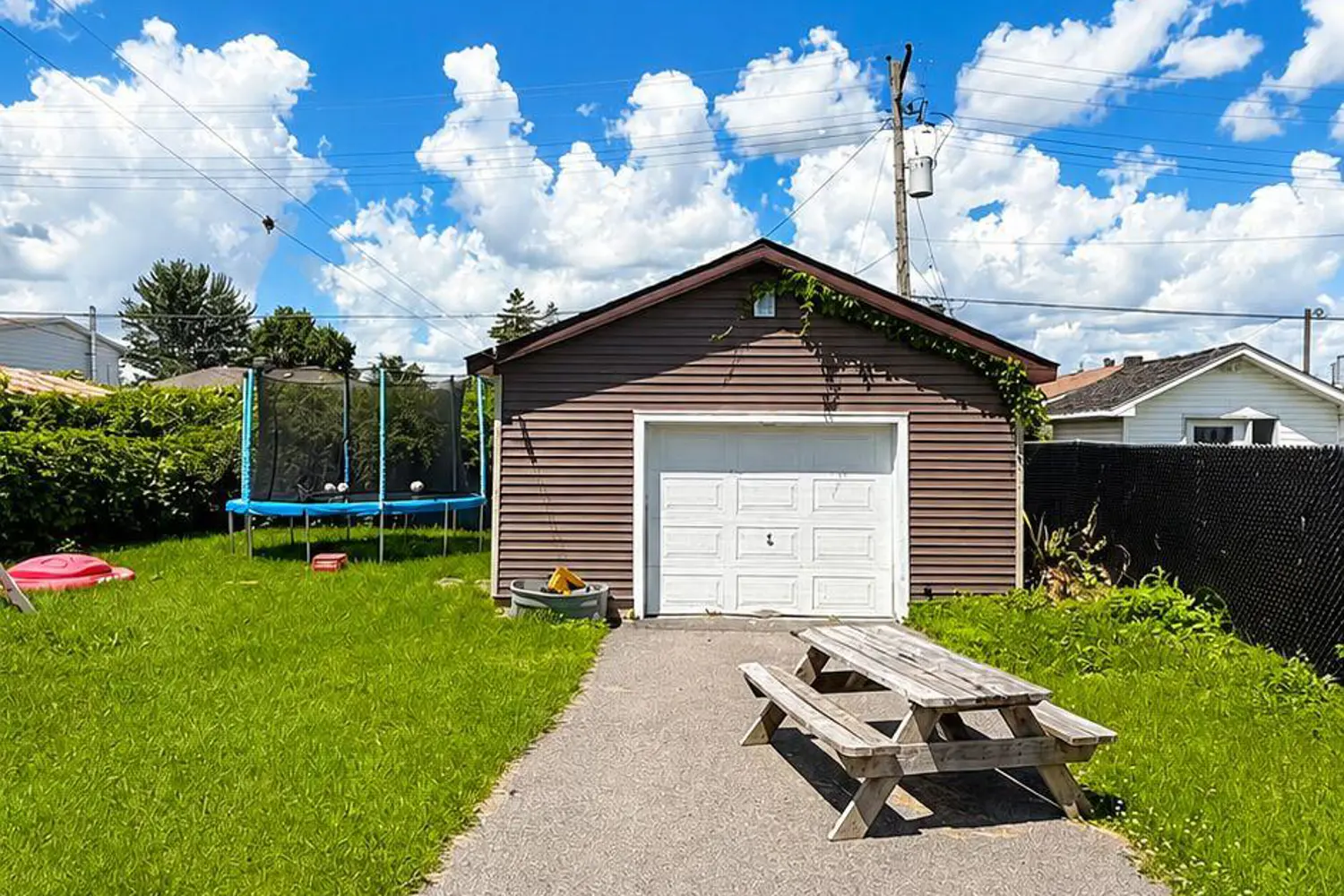 458 Catherine Street photo 4