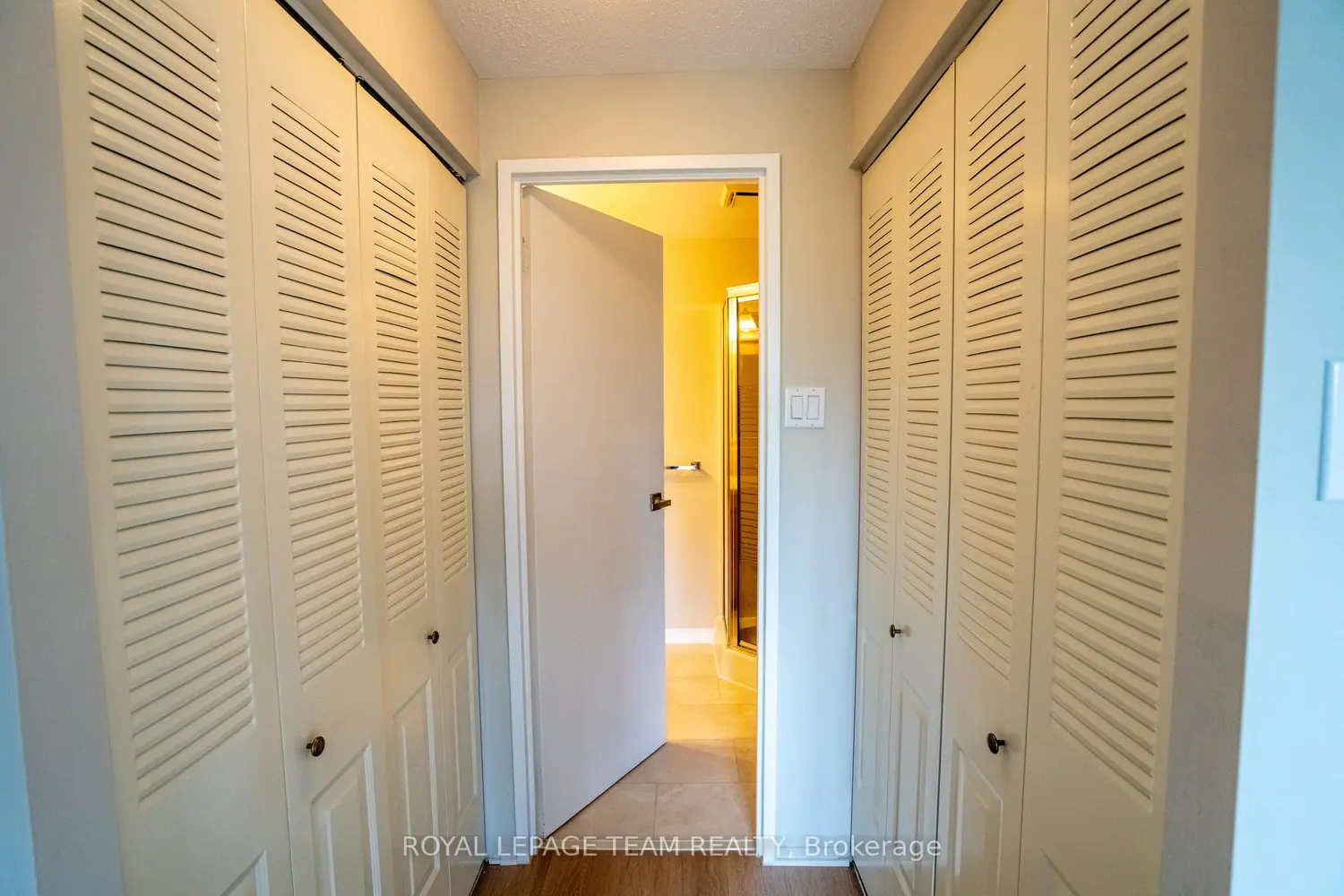 960 Teron Road 401 photo 4