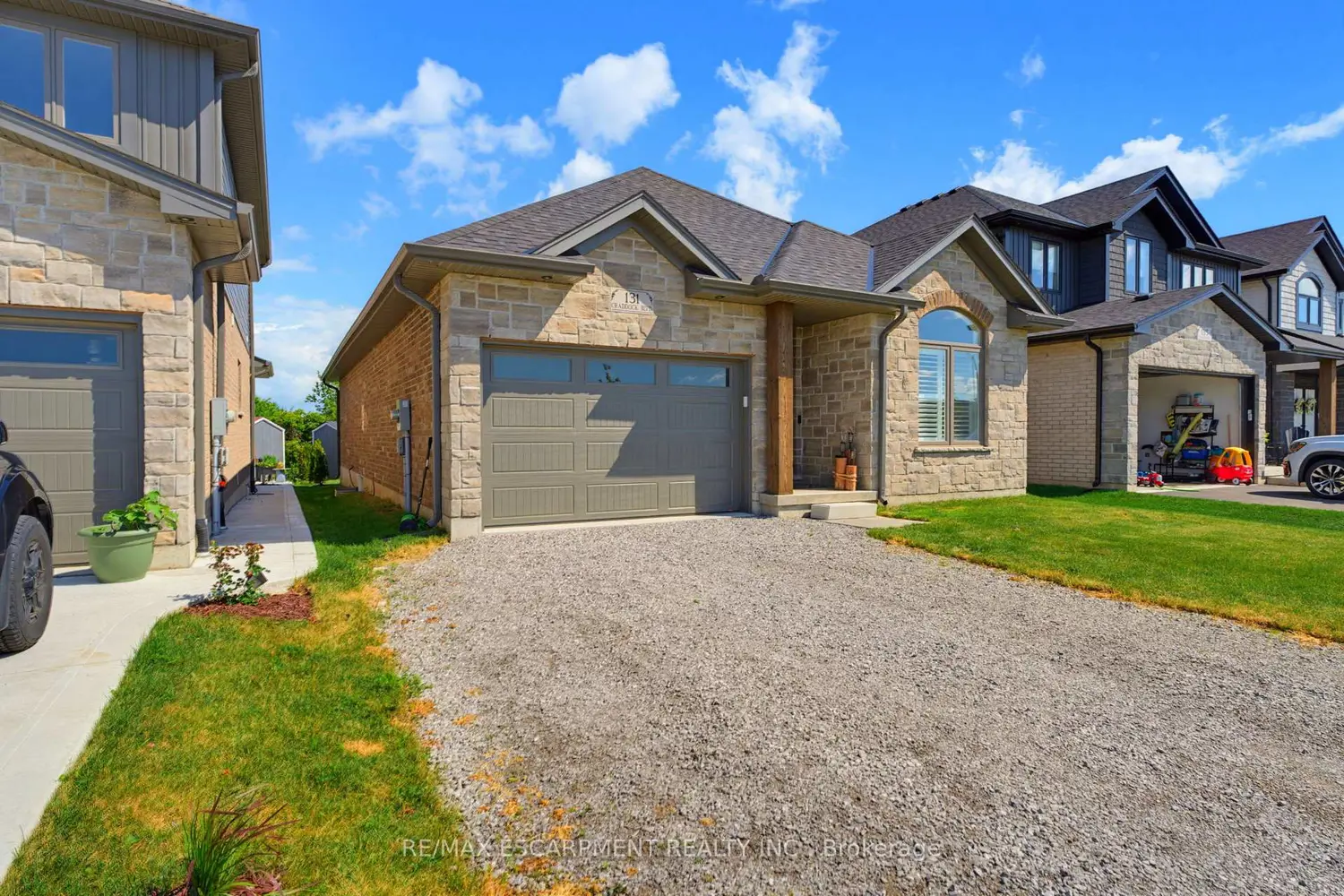 131 Craddock Boulevard photo 4
