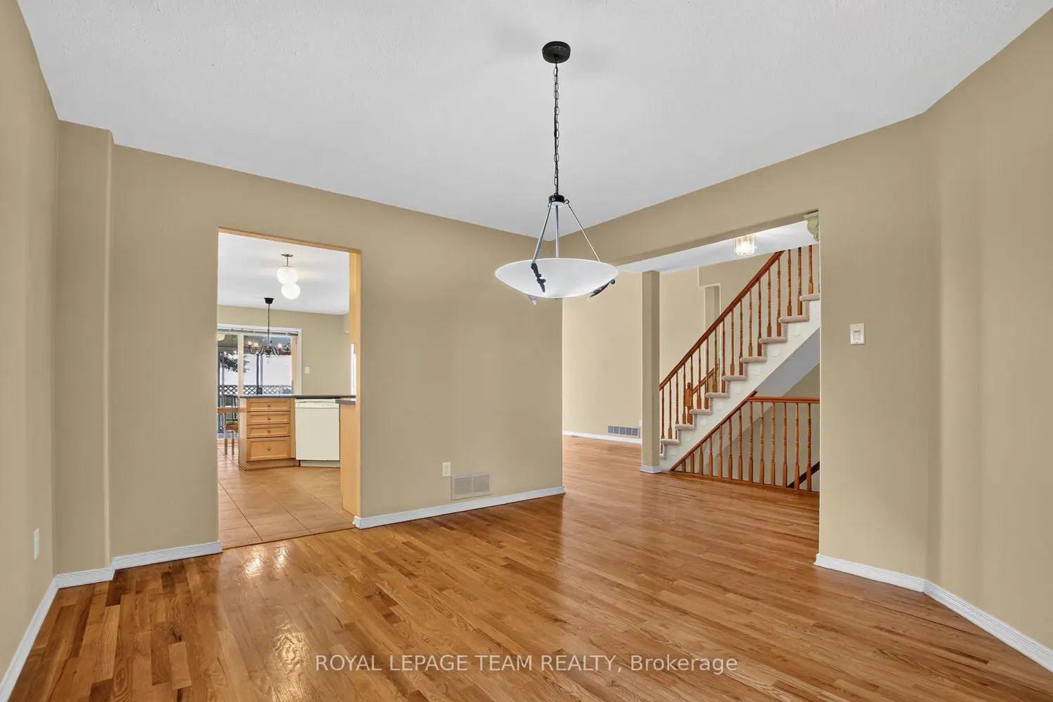 1115 Grenon Avenue photo 5