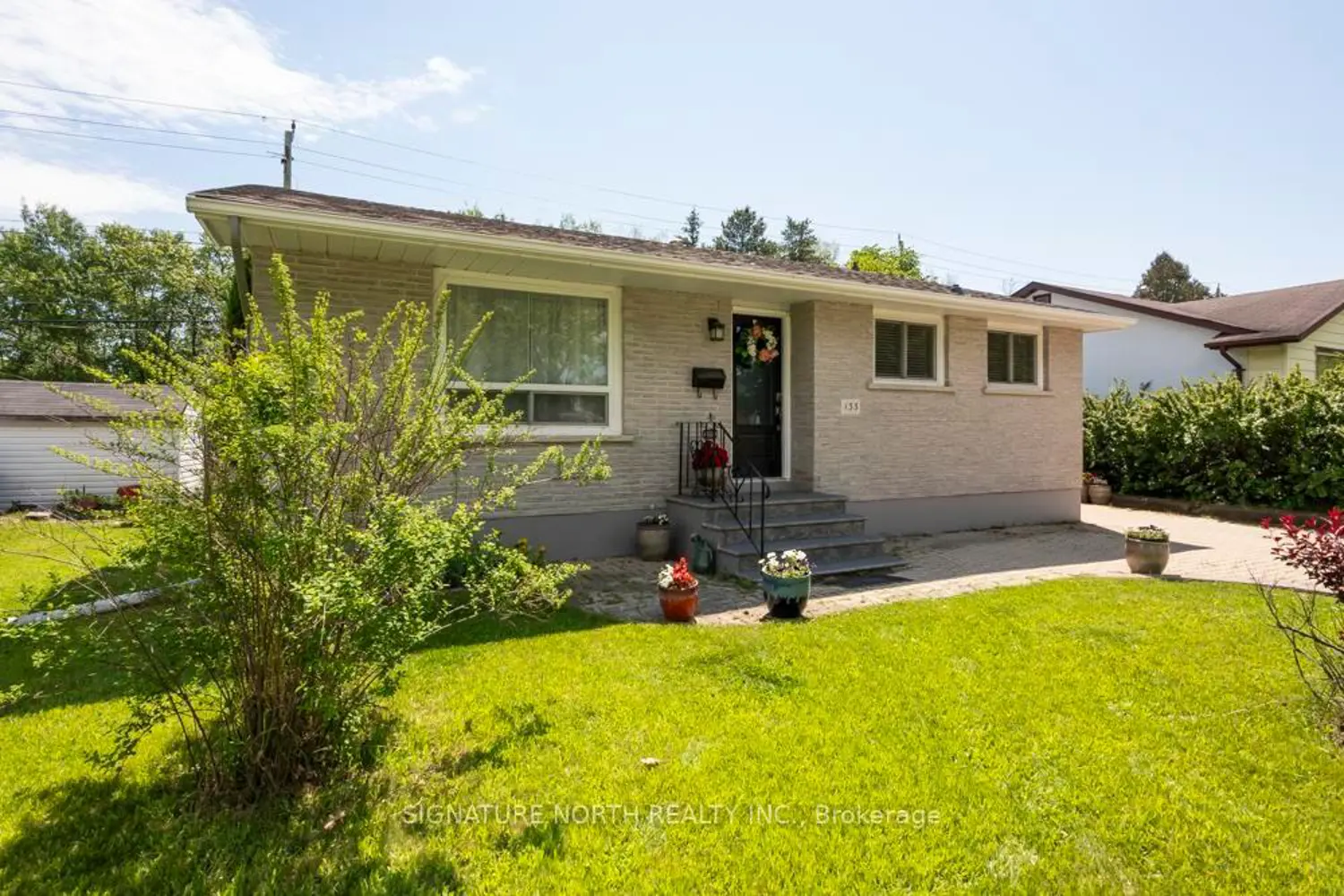 133 Whalen Street photo 2